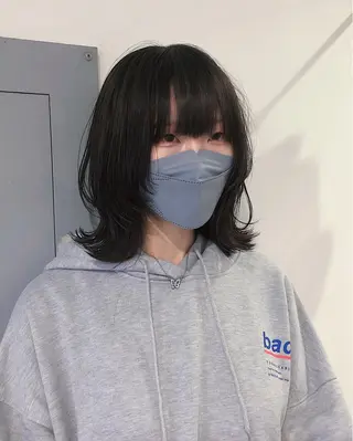 ミディアム ウルフ/レイヤー /パーマ/島田陽稀のヘアスタイル