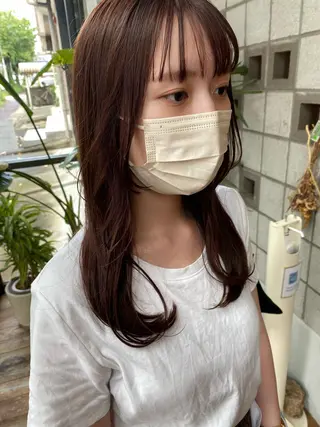 ロング カラー 塩澤 榛奈のヘアスタイル