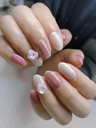 ネイル Flowerネイルサロン所属・. yukiのネイルデザイン