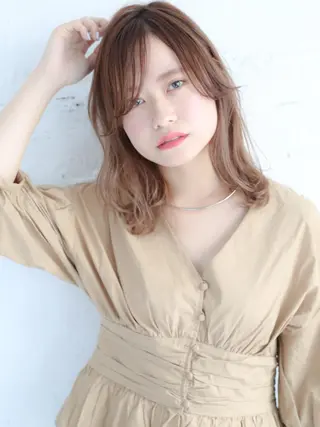 ミディアム 石渡このみ 🍊レイヤーカットのヘアスタイル