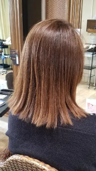 ミディアム 高口 雅のヘアスタイル