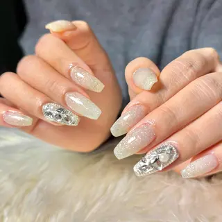 ネイル hohomi .のネイルデザイン