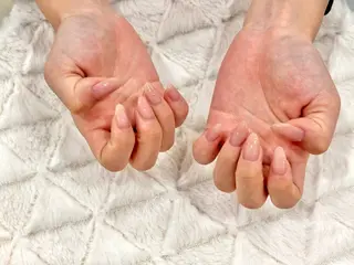 ネイル Luna 烏丸店所属・竹田 美羽のネイルデザイン