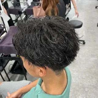パーマ メンズ men's salon Gaudi三宮店所属・men's特化 値段以上の仕上がりにのヘアスタイル