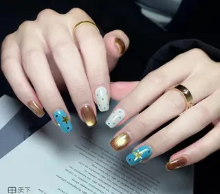 ネイル 高木 維麗絲のネイルデザイン