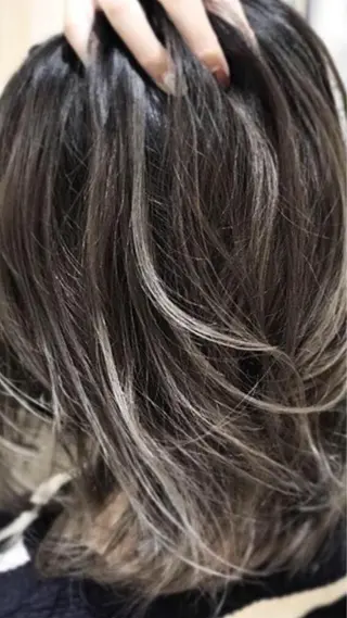 セミロング N° jillva ♦️川端裕司♦️のヘアスタイル