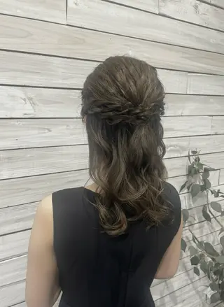 ヘアアレンジ 西林 玲那のヘアスタイル