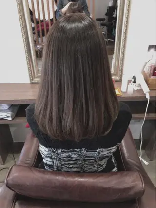 セミロング カラー レイヤーカット匠 イソザキノリユキのヘアスタイル
