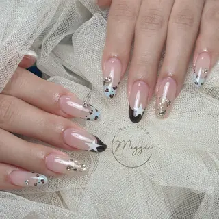 ネイル Maggie Nail🦩のネイルデザイン