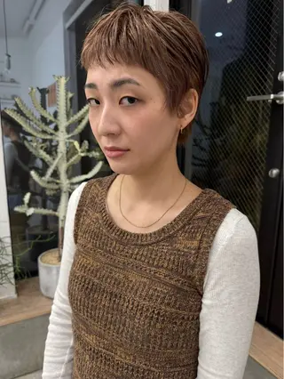 ショート イシイ モエカのヘアスタイル