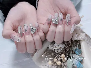 ショート カラー ネイル Lea NAILsalon所属・Le’a NailSalonのネイルデザイン