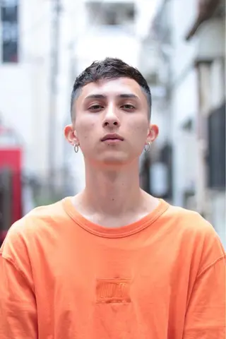 ショート カラー パーマ メンズ 平内 賢人のヘアスタイル