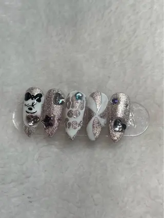 ネイル I-nailロング /ワンホン/キラキラのネイルデザイン