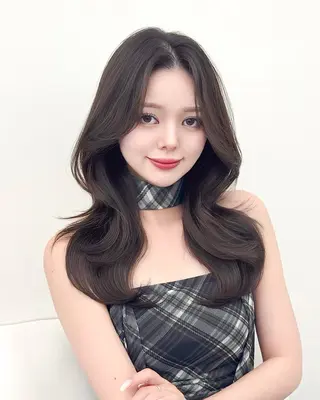 ロング カラー 韓国ヘア　紗希 🦋のヘアスタイル