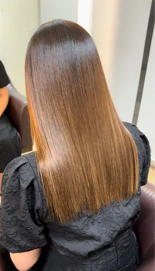 セミロング GRAN LUSSO岡山駅前【グランルッソ】所属・GRAN LUSSO 【MIHARU】のヘアスタイル