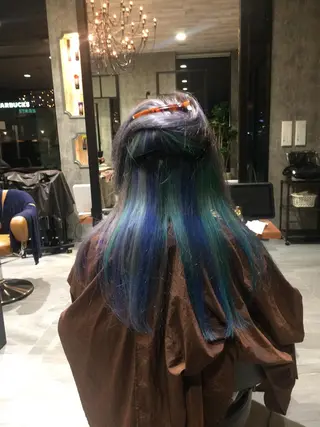 カラー Kobayashi ハイライト/ショートのヘアスタイル