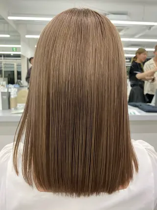 ミディアム カラー 小岸 竜のヘアスタイル