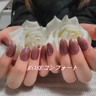 ネイル エステとネイル ローズコンフォートのネイルデザイン