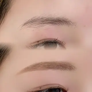 アイブロウ Une fleur HITOMIの眉毛・アイブロウイメージ