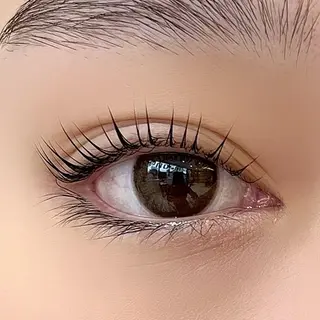 マツエク・マツパ 伊藤 茉椰のヘアスタイル