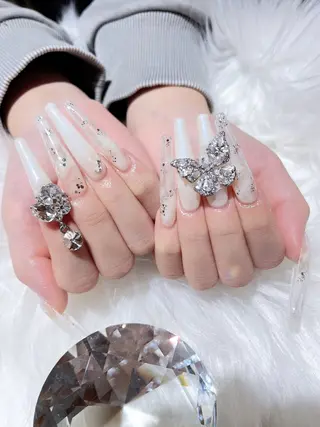 ネイル KISHIMOTO NOZOMIのネイルデザイン