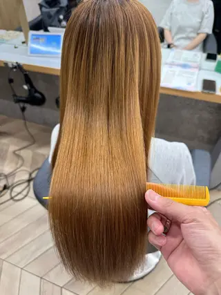 ロング 大人レイヤー& 透明感カラー💄のヘアスタイル