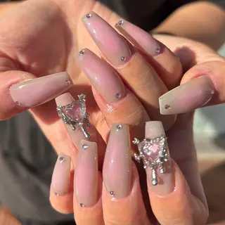 ネイル schon所属・schon yuinaのネイルデザイン