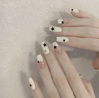 ネイル Queens PUPUのネイルデザイン