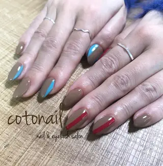 ミディアム ネイル ツメトマツゲ .のネイルデザイン