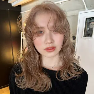 セミロング カラー ヘアアレンジ ボブハイトーン🦖 デザインMAMIのヘアスタイル