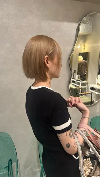 ショート 艶カラー レイヤーカット　ゆめのヘアスタイル