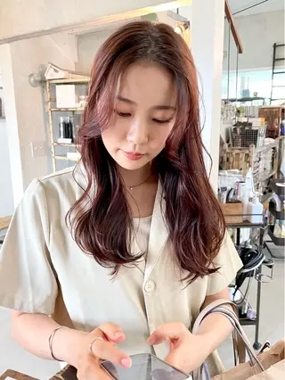 セミロング カラー 岡田 恭明のヘアスタイル