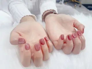 ネイル リスブラン AYUMI 🍎のネイルデザイン