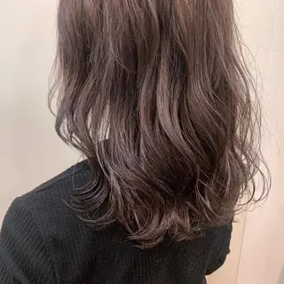 ロング カラー 進 詩織のヘアスタイル