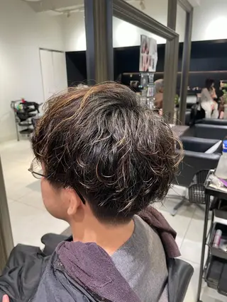 ショート カラー パーマ hairsalon de Forever vida所属・メンズモデル板橋 島田依杏のヘアスタイル