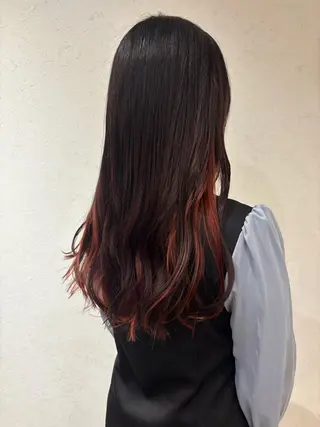 ミディアム カラー 室塚 志穏のヘアスタイル