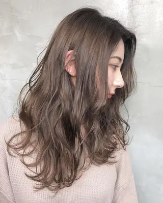 カラー ブリーチダブルカラー 【koide】のヘアスタイル