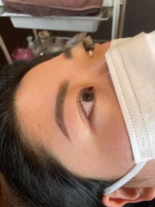 マツエク・マツパ アイブロウ マイトレーヤー HAIR ROOM所属・谷川 穂のマツエク・マツパデザイン