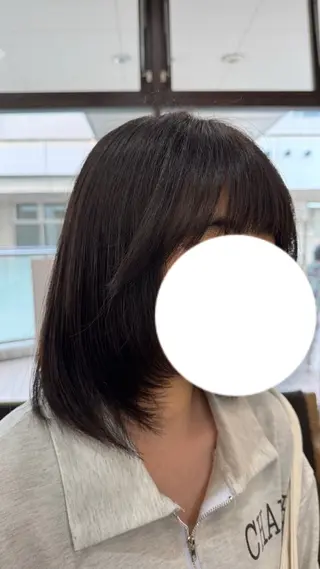 ミディアム 小達 陽菜のヘアスタイル