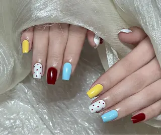 ネイル YK 美学院のネイルデザイン