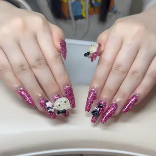 ネイル MQueen ネイルサロンマルのネイルデザイン