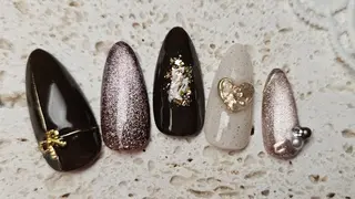 ネイル ラヴィアン ローズのネイルデザイン