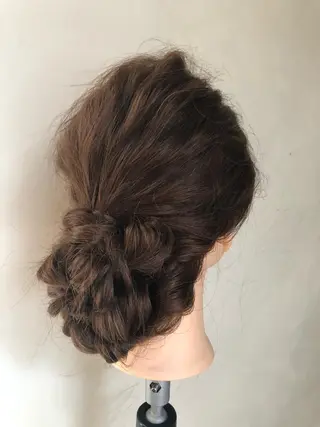 ロング ヘアアレンジ uni（ウニ）所属・西村 有紗のヘアスタイル