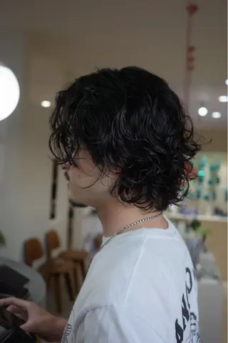 パーマ メンズ 三満田 耀のヘアスタイル