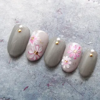 ネイル 山田 麻衣のネイルデザイン