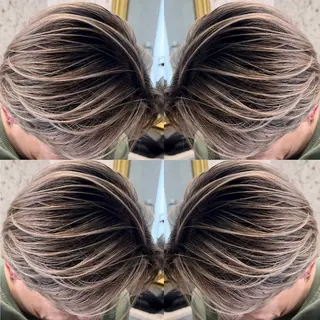 カラー 有人/バレイヤージュ /シャドールーツのヘアスタイル