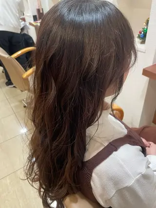 ロング アライ ユウリのヘアスタイル