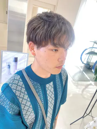 ショート カラー 推し活/韓国/ブリー チカラーminamiのヘアスタイル