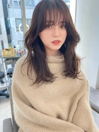 ミディアム カラー 柔らかブラウン/顔周 りレイヤー♡ユウシのヘアスタイル