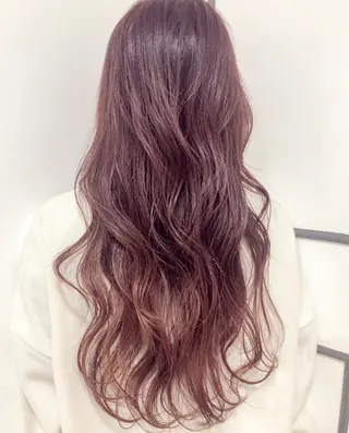 ロング SHEARA BY CARE所属・. AYUKAのヘアスタイル